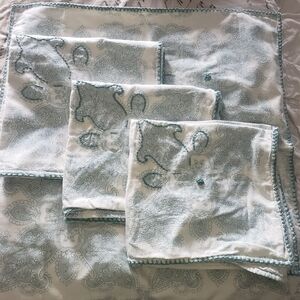 {Pottery Barn} Aiden Medallion Duvet + 4 Euro Shams